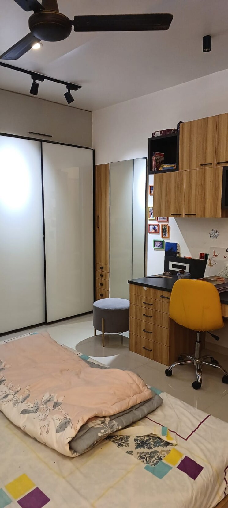 Team Area, metro-jazz 5 Bedroom 3800 Sq.Ft. Apartment In Baner Pune 9508820