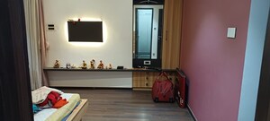 Furnished Amenities in 5 BHK Apartment at Metro Jazz, Baner – for Rent