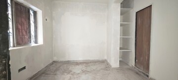 Room in 2 BHK Apartment at Dlf New Town Heights, Rajarhat New Town – for Rent