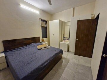 Bedroom in 4 BHK Apartment at Silver Dunes, Prabhadevi – for Rent