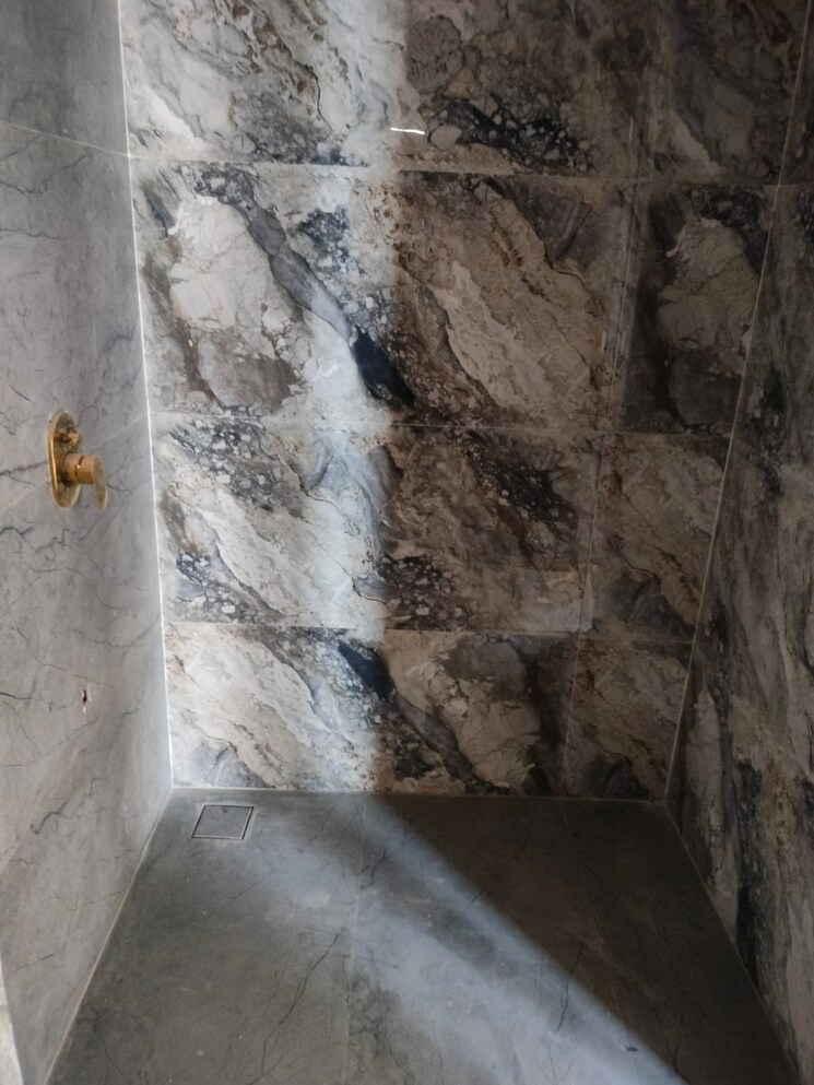 Bathroom, om-grand-pallazo 4 Bedroom 2158 Sq.Ft. Apartment In Prabhadevi Mumbai 9508851