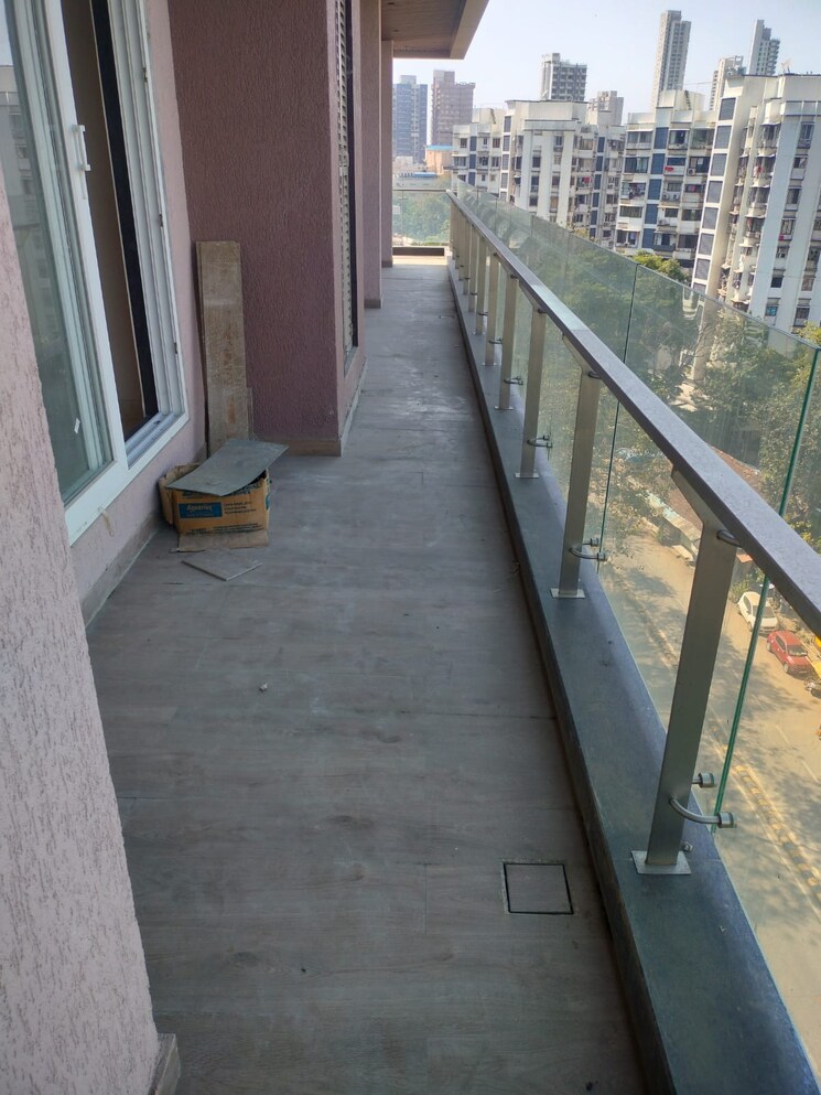 Balcony, om-grand-pallazo 4 Bedroom 2158 Sq.Ft. Apartment In Prabhadevi Mumbai 9508851