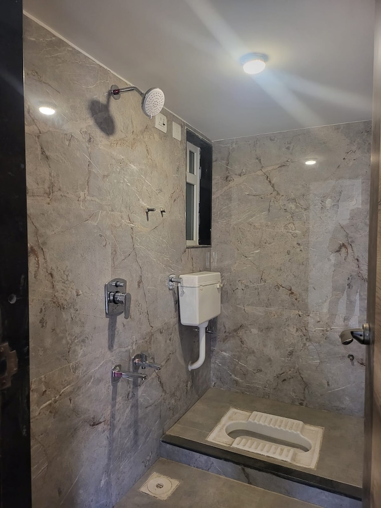 Bathroom, rustomjee-urbania-aurelia 2 Bedroom 684 Sq.Ft. Apartment In Thane West Thane 9508863