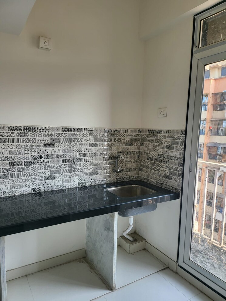 Kitchen, kalpataru-immensa 3 Bedroom 1350 Sq.Ft. Apartment In Kolshet Road Thane 9508865