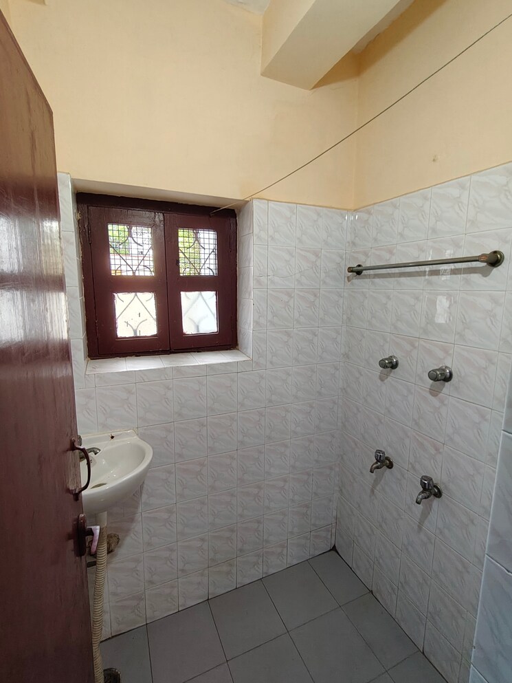 Floor Plan, kodambakkam Commercial Office Space 1200 Sq.Ft. In Kodambakkam Chennai 9486100