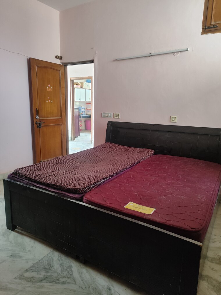 Bedroom, rwa-apartments-sector-26 1 RK 410 Sq.Ft. Villa In Sector 26 Noida 9508880