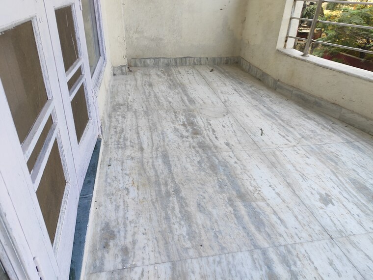 Balcony, rwa-apartments-sector-26 1 RK 410 Sq.Ft. Villa In Sector 26 Noida 9508880