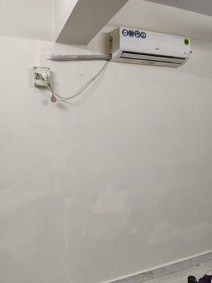 Master Bedroom in 1 BHK Apartment at Kunj Vihar, Santacruz East – for Rent