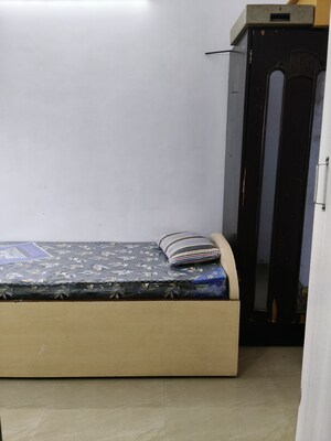 Bedroom in 2 BHK Apartment at Kaveri CHS Santacruz, Santacruz East – for Rent