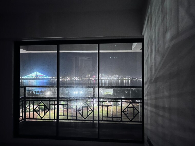 Room, sugee-samruddhi 4 Bedroom 1630 Sq.Ft. Apartment In Shivaji Park Mumbai 9508908