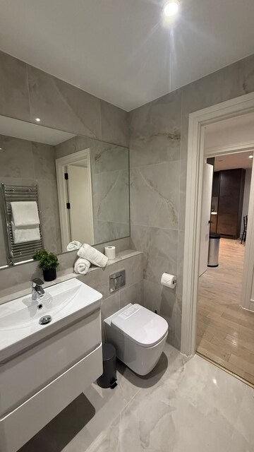 Bathroom in 3 BHK Apartment at Asavari CHS Matunga, Matunga West – for Rent