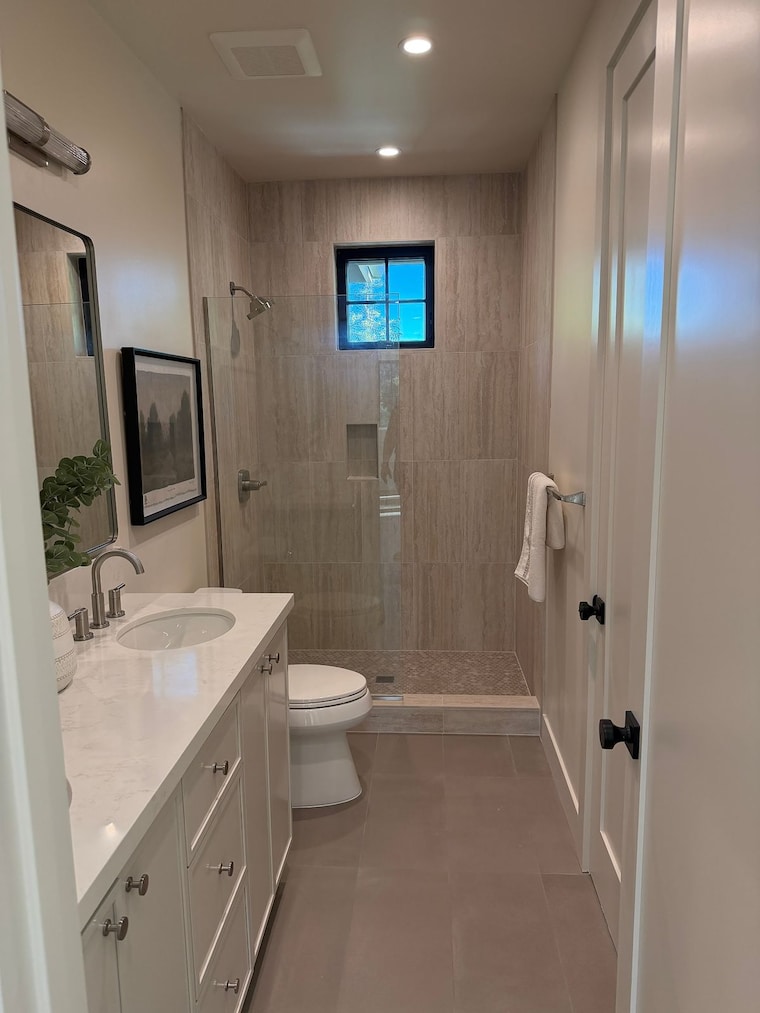 Bathroom, asavari-chs-matunga 3 Bedroom 1150 Sq.Ft. Apartment In Matunga West Mumbai 9508910