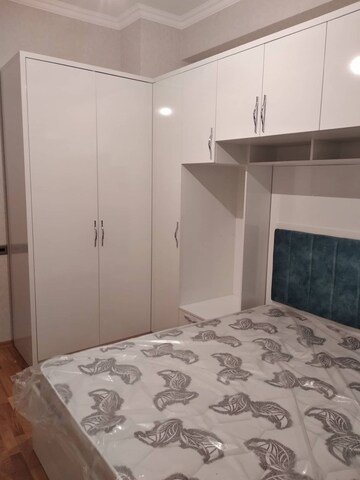 Bedroom in 2 BHK Apartment at Chandak Cornerstone, Worli – for Rent