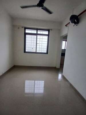 Room in 1 BHK Apartment at Mhada Apartments Shastri Nagar, Goregaon West – for Rent