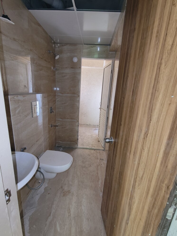 Bathroom, siddhi-highland-springs 2 Bedroom 660 Sq.Ft. Apartment In Dhokali Thane 9508944