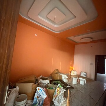 Parking in 3 BHK Villa at Modipuram – for Sale