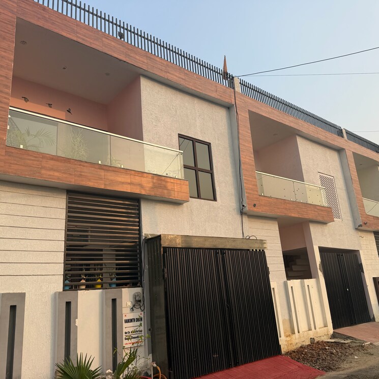 Exterior View, modipuram 3 Bedroom 114 Sq.Yd. Villa In Modipuram Meerut 9508949