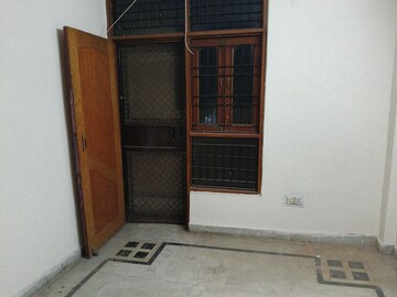 Room in 3 BHK Apartment at Balaji Homes Apartments, Rajendra Nagar – for Sale