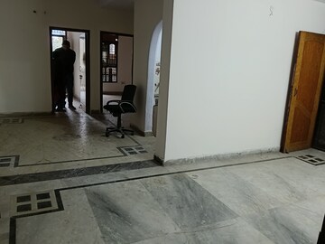 Room in 3 BHK Apartment at Balaji Homes Apartments, Rajendra Nagar – for Sale