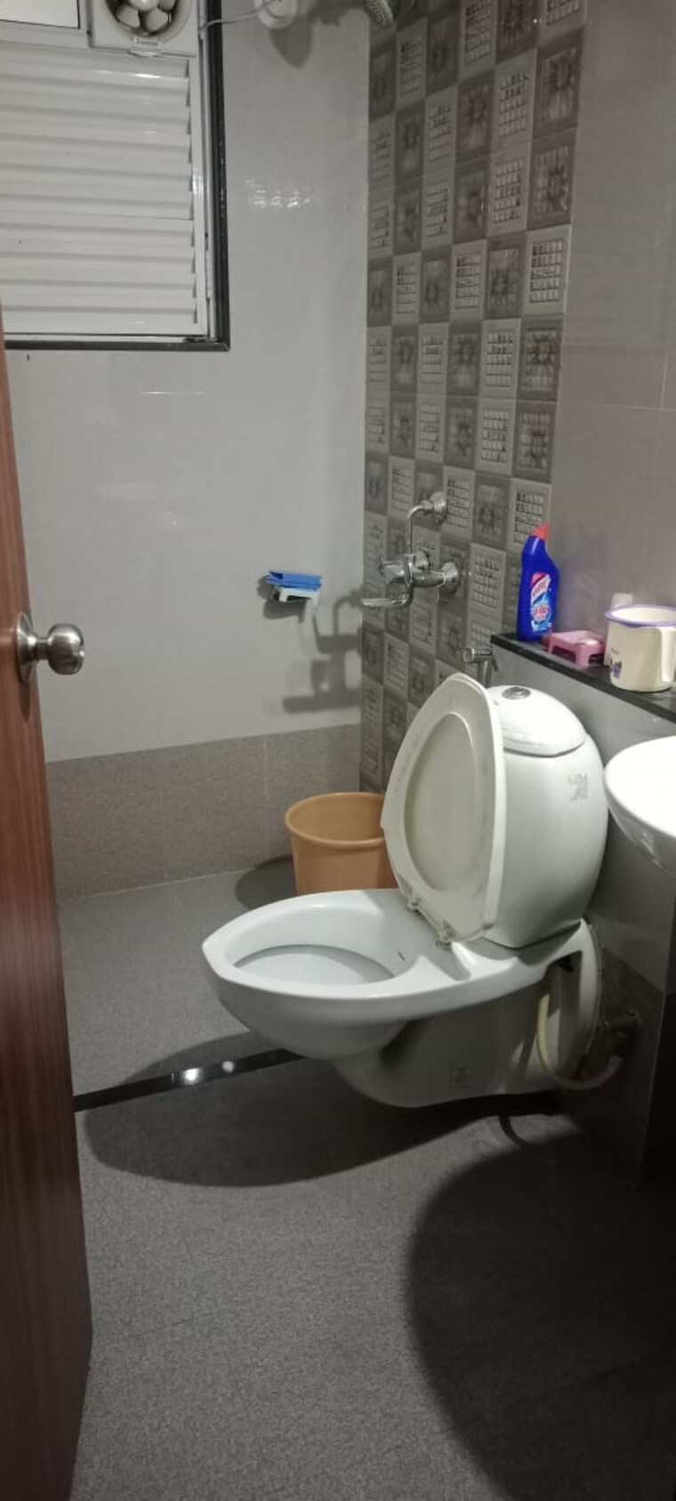 Bathroom, erandwane 3 Bedroom 1350 Sq.Ft. Apartment In Erandwane Pune 9508973