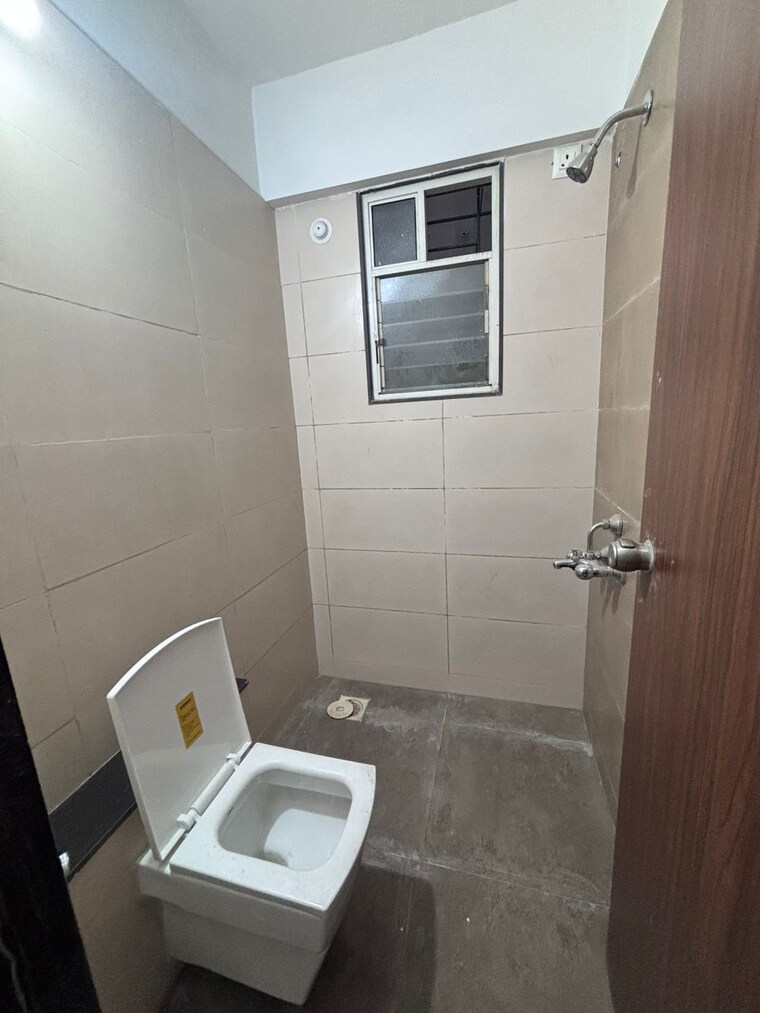 Bathroom, kothrud 3 Bedroom 1350 Sq.Ft. Apartment In Kothrud Pune 9508976