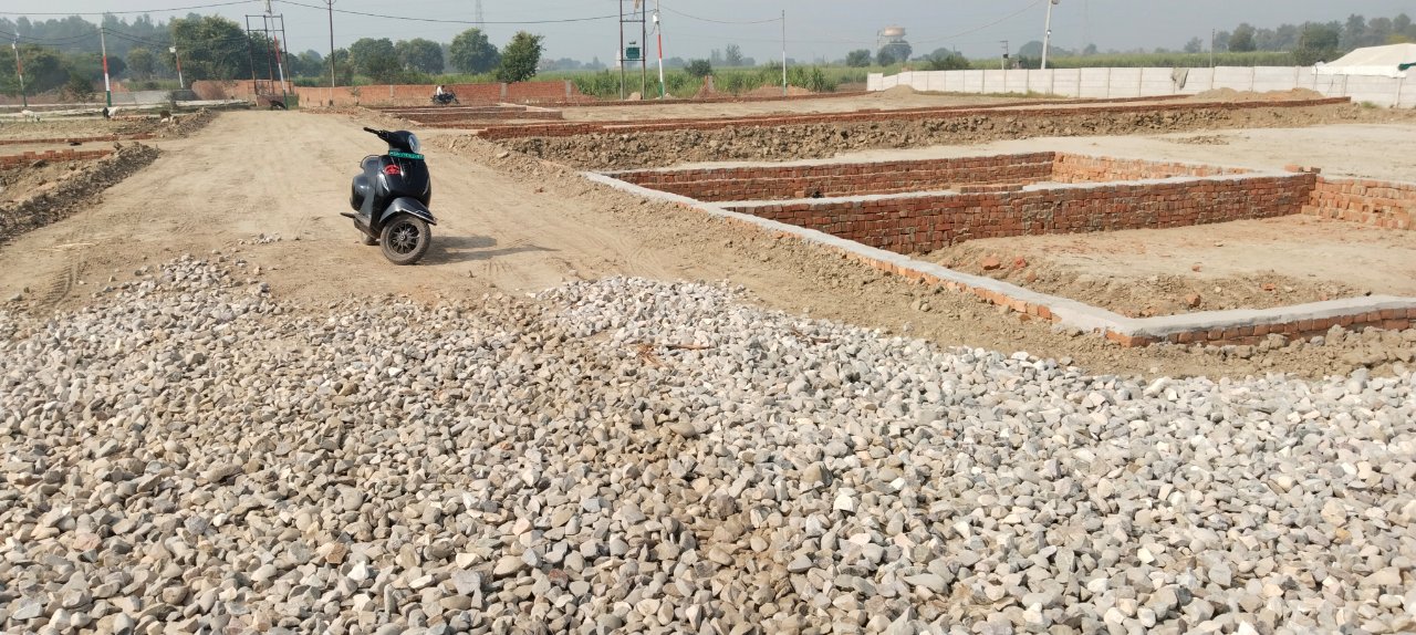 Plot For Sale in Rohta Road