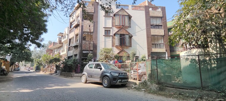 Exterior View, palam-vihar-residents-association 6 Bedroom 3000 Sq.Ft. Independent House In Palam Vihar Gurgaon 9508997