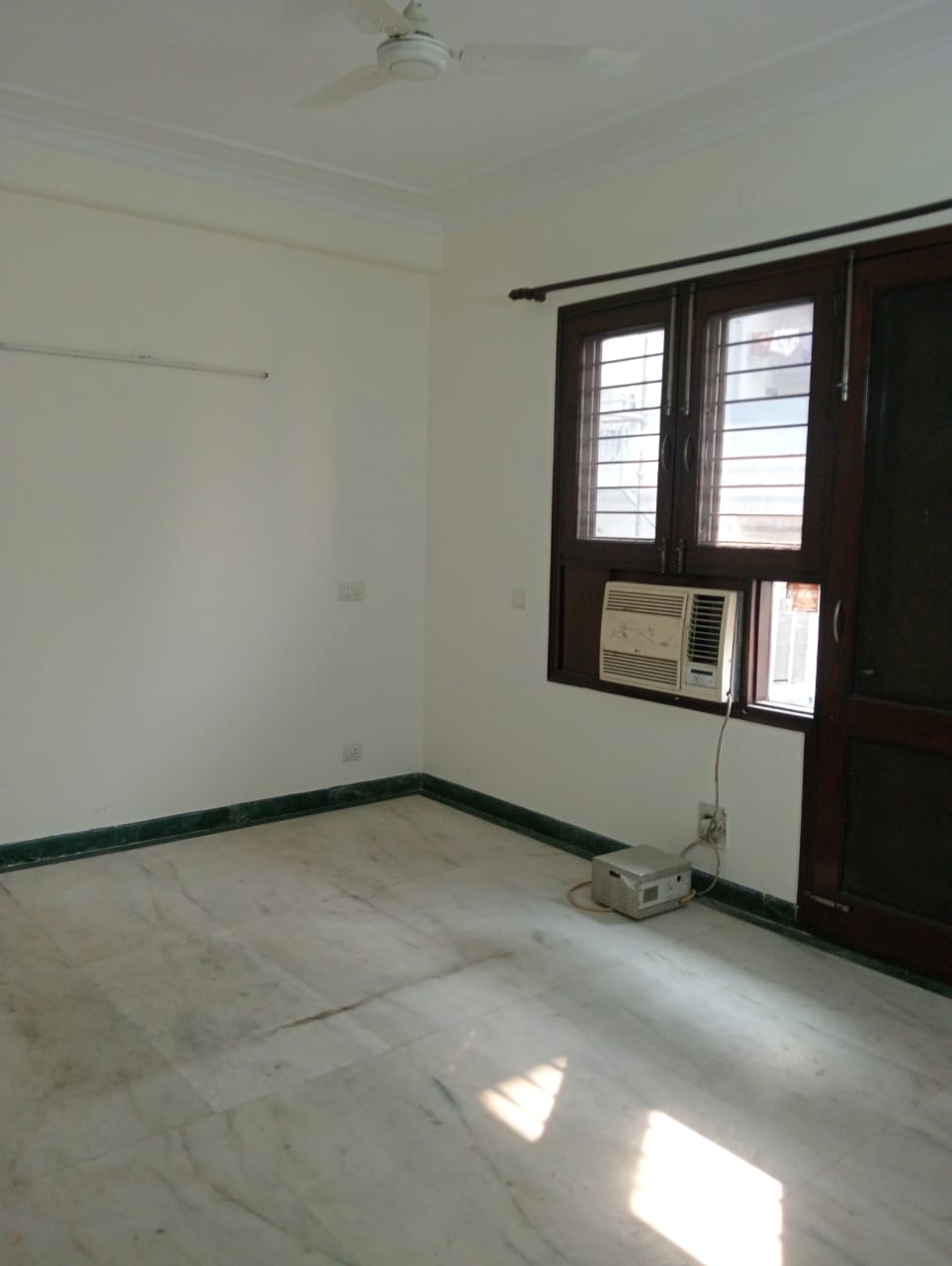 2 BHK Apartment For Rent in Capital Royal Casa