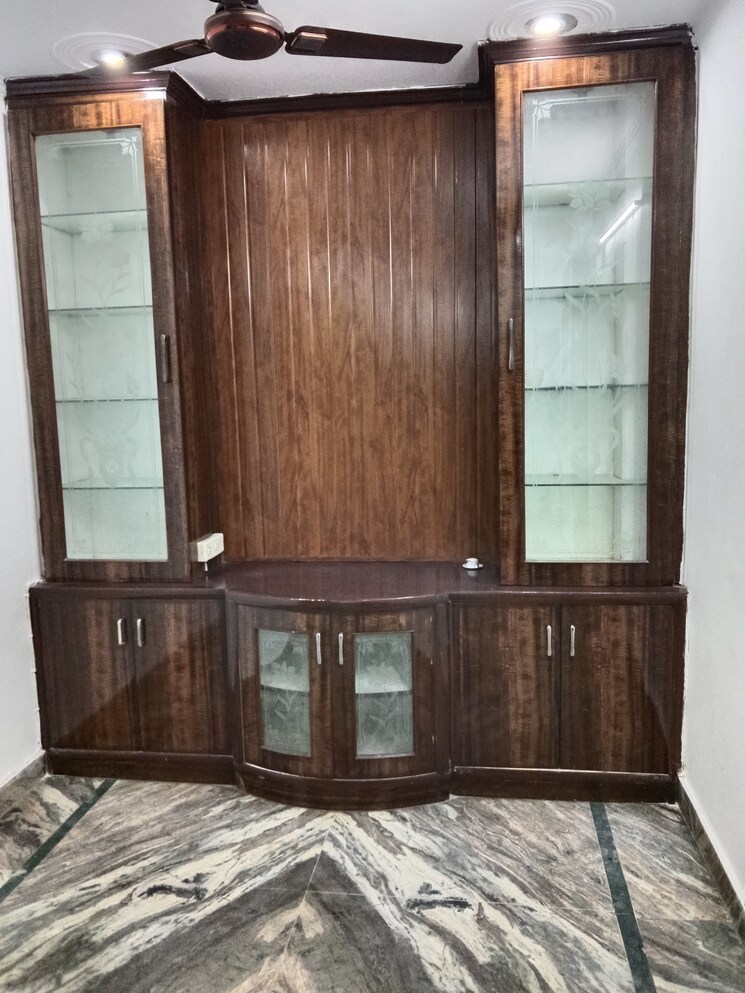 Room, dwarka mor 2 Bedroom 540 Sq.Ft. Builder Floor In Dwarka Mor Delhi 9509019