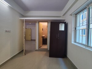 Room in 2 BHK Apartment at Sg Palya – for Rent