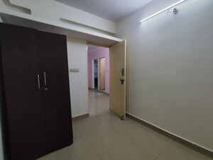 Room in 2 BHK Apartment at Sg Palya – for Rent