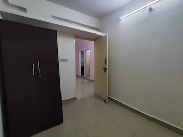 Room in 2 BHK Apartment at Sg Palya – for Rent