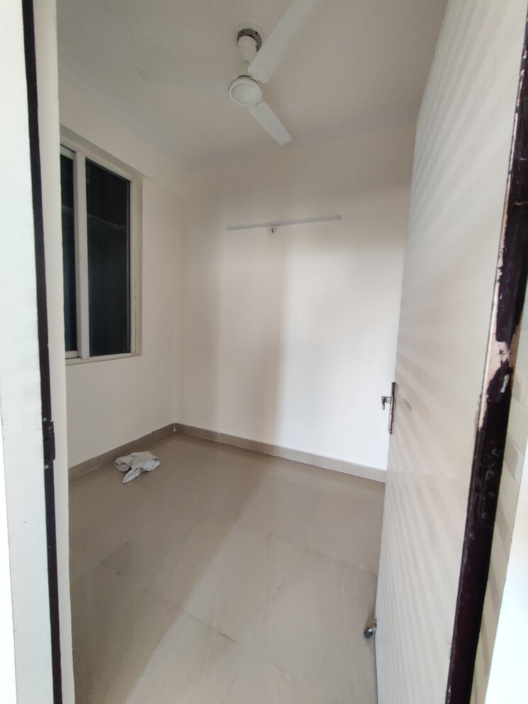 Bathroom, amrapali-golf-homes 2 Bedroom 835 Sq.Ft. Apartment In Sector 4 Greater Noida Greater Noida 9509027
