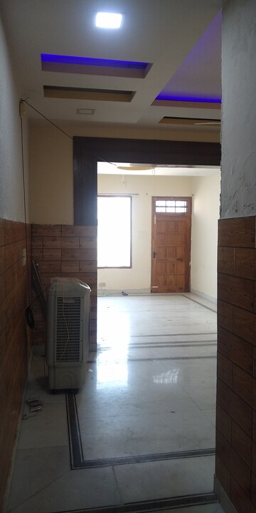 Room in 2 BHK Builder Floor at Tilak Nagar – for Rent