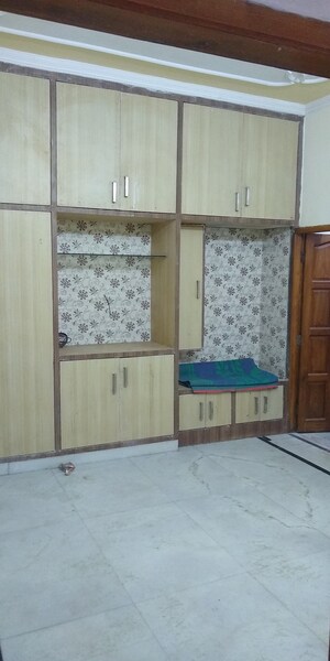 2 BHK Builder Floor For Rent in Tilak Nagar
