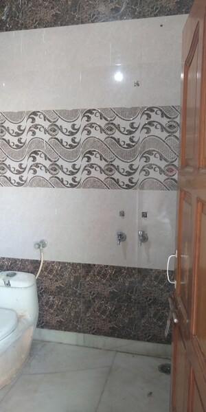 Bathroom in 2 BHK Builder Floor at Tilak Nagar – for Rent