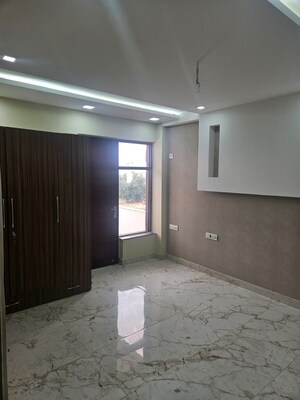 Room in 4 BHK Builder Floor at Puri Aman Vilas, Sector 89 – for Sale