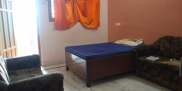 Living Room in 1.5 BHK Builder Floor at Sector 14 – for Rent