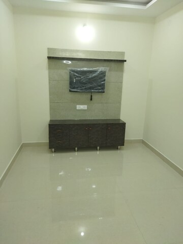 Furnished Amenities in 1 BHK Apartment at Kondapur – for Rent