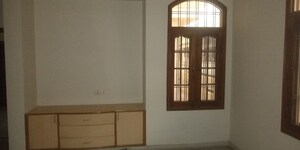 Room in 2.5 BHK Builder Floor at Tilak Nagar – for Rent