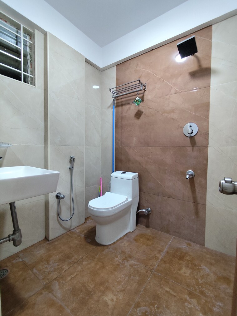 Bathroom, sg palya 1 Bedroom 700 Sq.Ft. Apartment In Sg Palya Bangalore 9509041