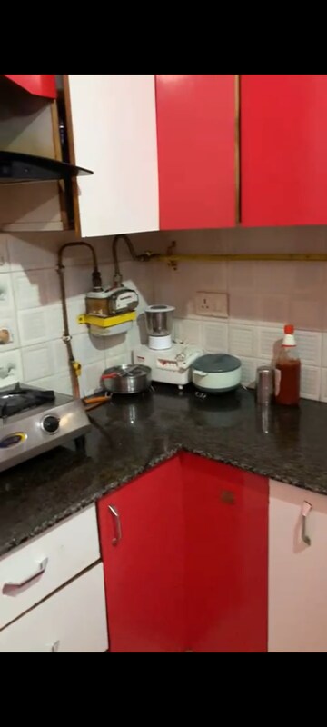 Master Bedroom in 2 BHK Builder Floor at Rail Vihar Apartment Indirapuram, Indrapuram – for Rent