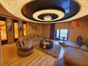 Living Room in 2 BHK Builder Floor at Sector 14 – for Rent