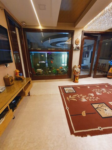 Bedroom in 2 BHK Builder Floor at Sector 14 – for Rent