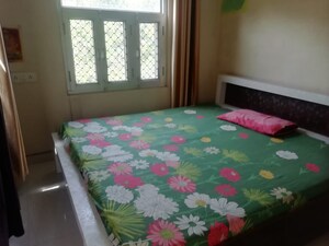 1 RK Builder Floor For Rent in Sector 14