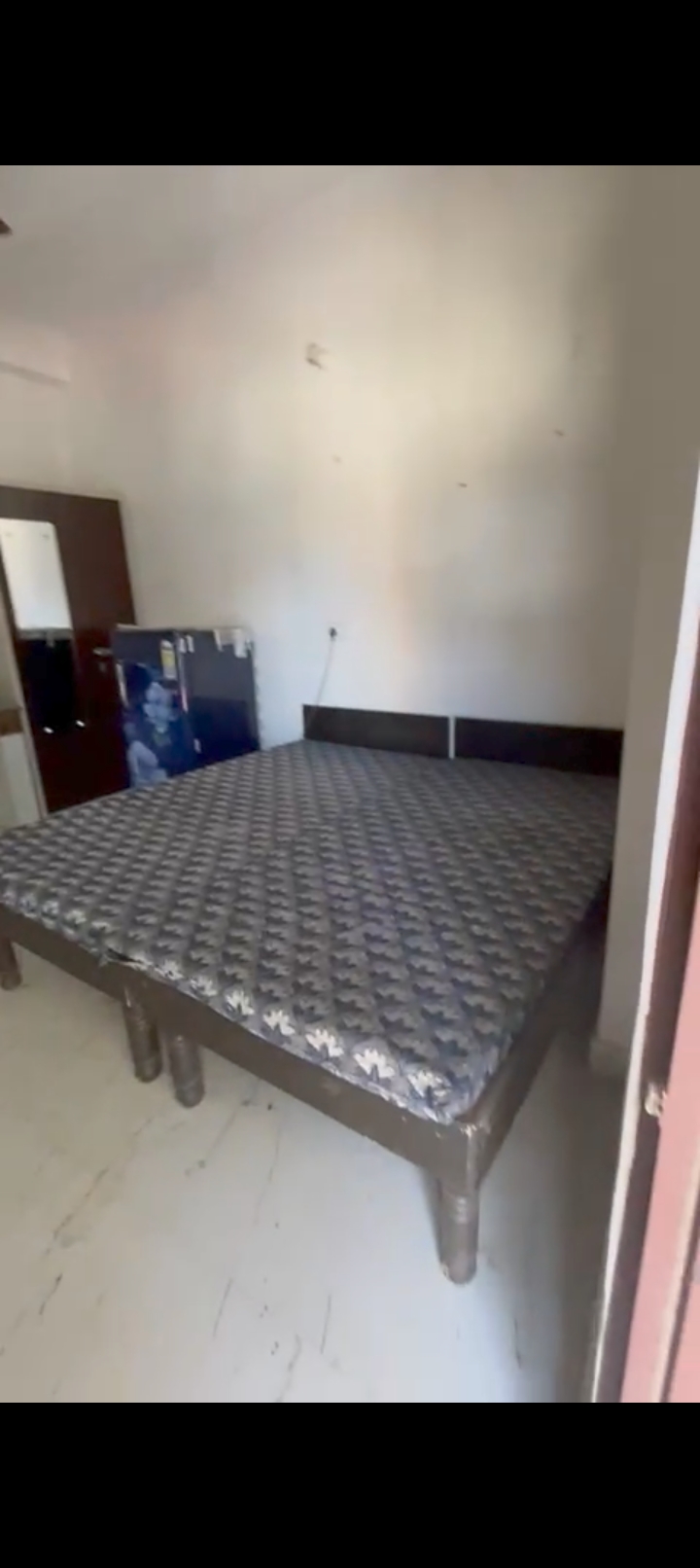 1 RkBuilder Floor For Rent in Chattarpur