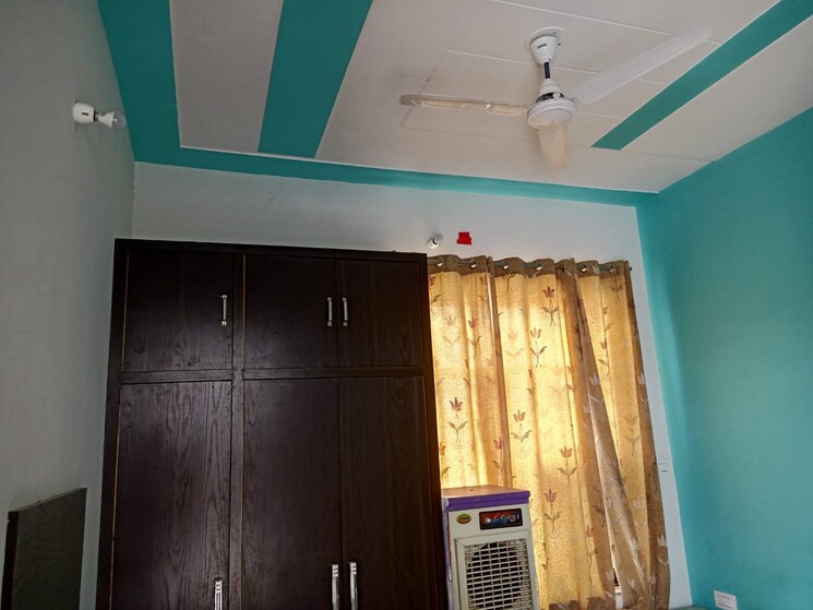 undefined, sector 15 2.5 Bedroom 250 Sq.Yd. Builder Floor In Sector 15 Hisar 9509072