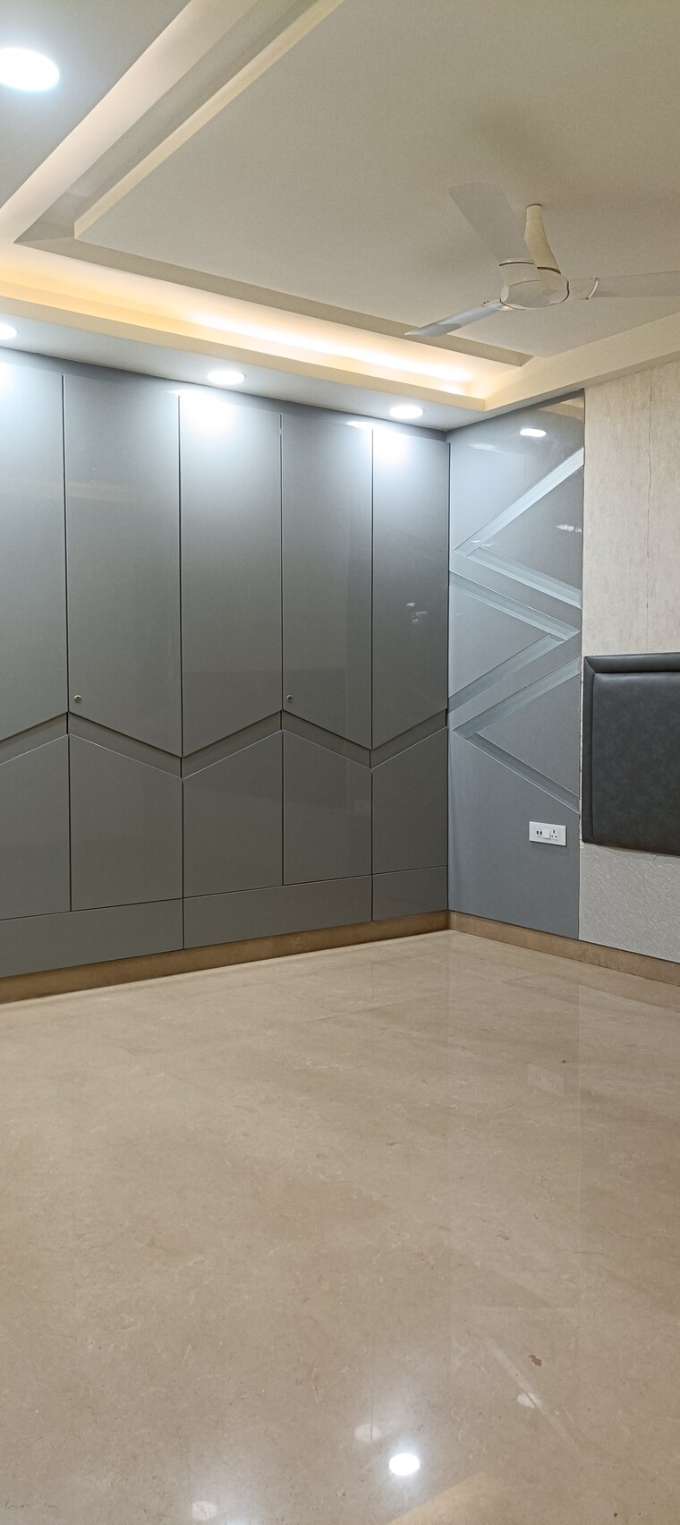 Bedroom, vivek vihar phase 1 4 Bedroom 2800 Sq.Ft. Builder Floor In Vivek Vihar Phase 1 Delhi 9509082