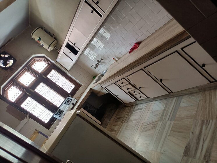 Kitchen, sector 15 3.5 Bedroom 350 Sq.Yd. Builder Floor In Sector 15 Hisar 9509083