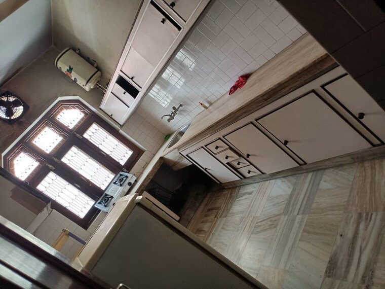 Kitchen, sector 15 3.5 Bedroom 350 Sq.Yd. Builder Floor In Sector 15 Hisar 9509083